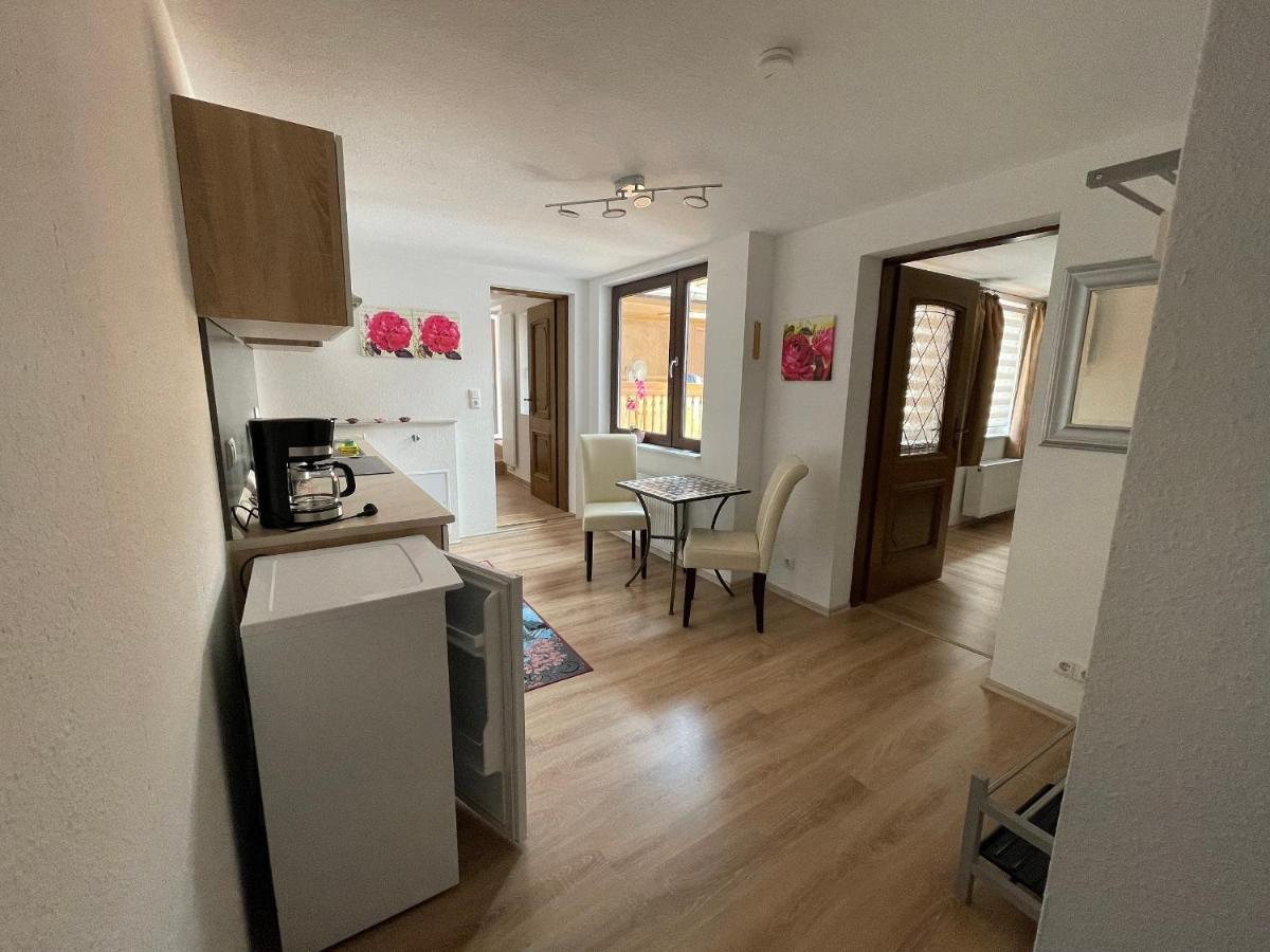 Clara Apartment *