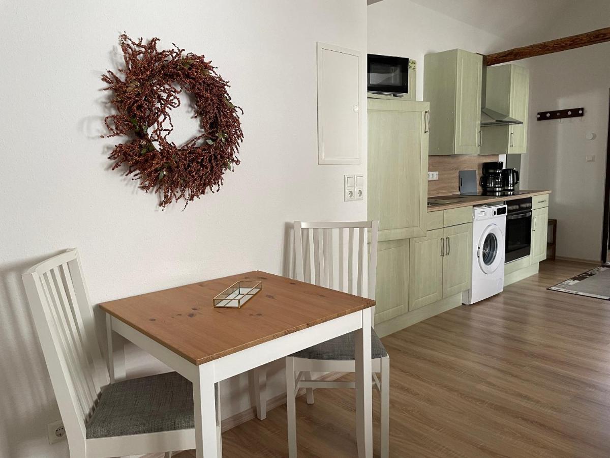 Clara Apartment