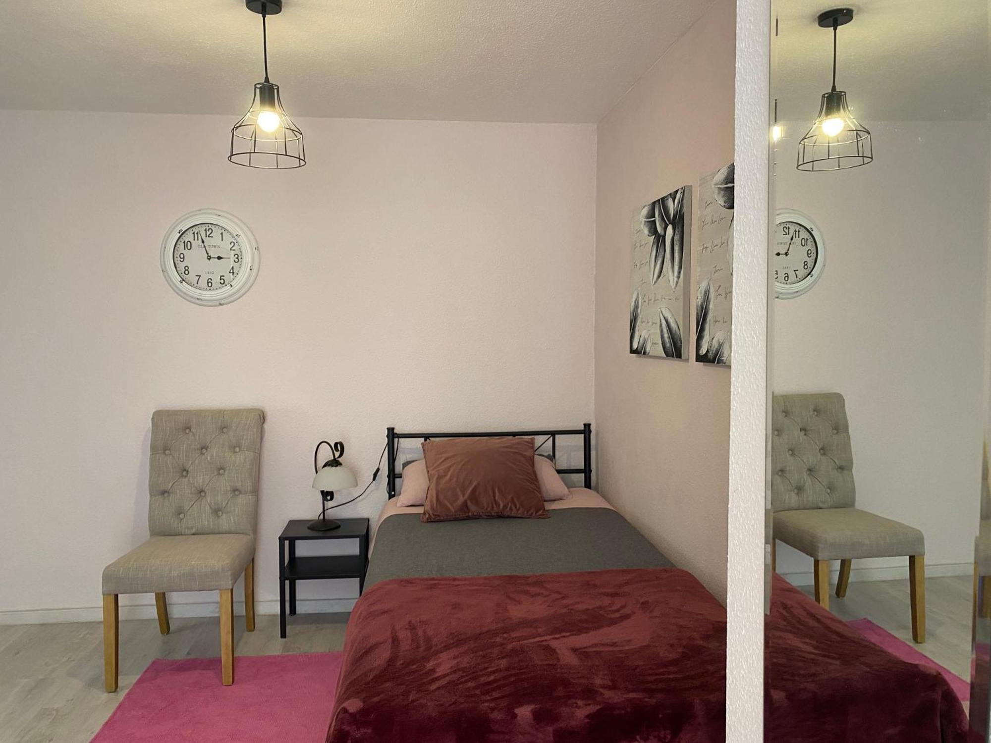 Clara Apartment